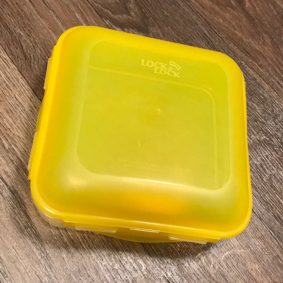 Lock & Lock Container - Picture 1 of 4